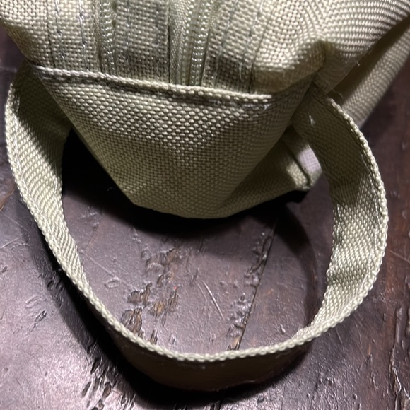 Color: Green - Picture 8 of 8